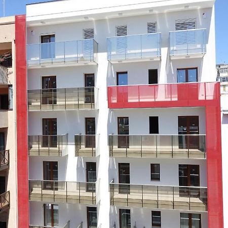 Central Modern Apartment Барі Екстер'єр фото
