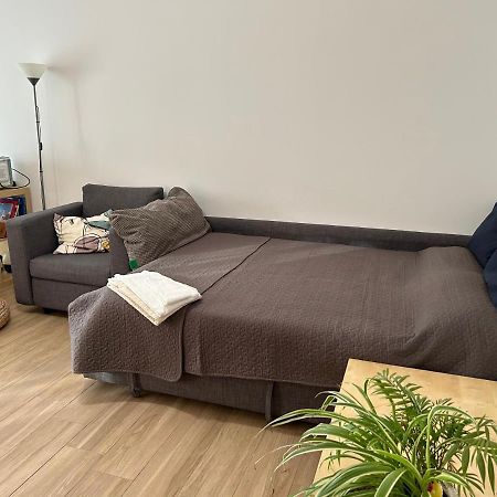 Central Modern Apartment Барі Екстер'єр фото